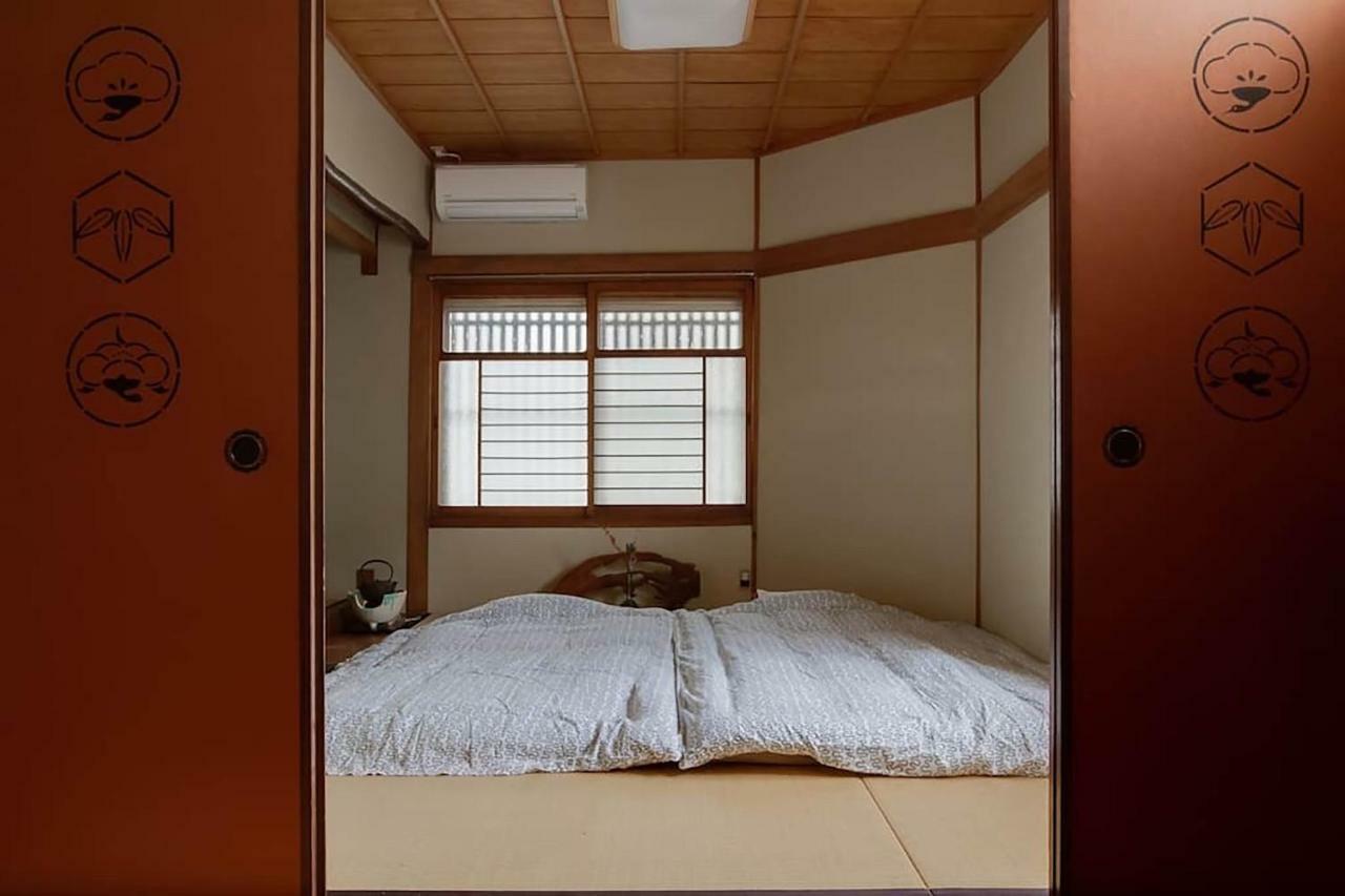 Bar併設の仕掛け満載忍者ハウス!Wi-Fi!天王寺電車で15分!帝塚山四丁目駅3メートル! Hotel Osaka Exterior photo