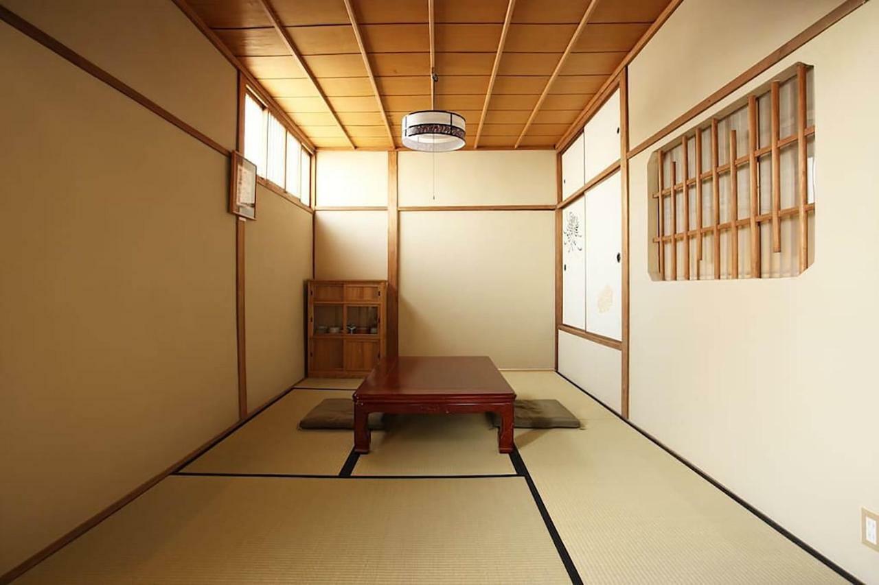 Bar併設の仕掛け満載忍者ハウス!Wi-Fi!天王寺電車で15分!帝塚山四丁目駅3メートル! Hotel Osaka Exterior photo